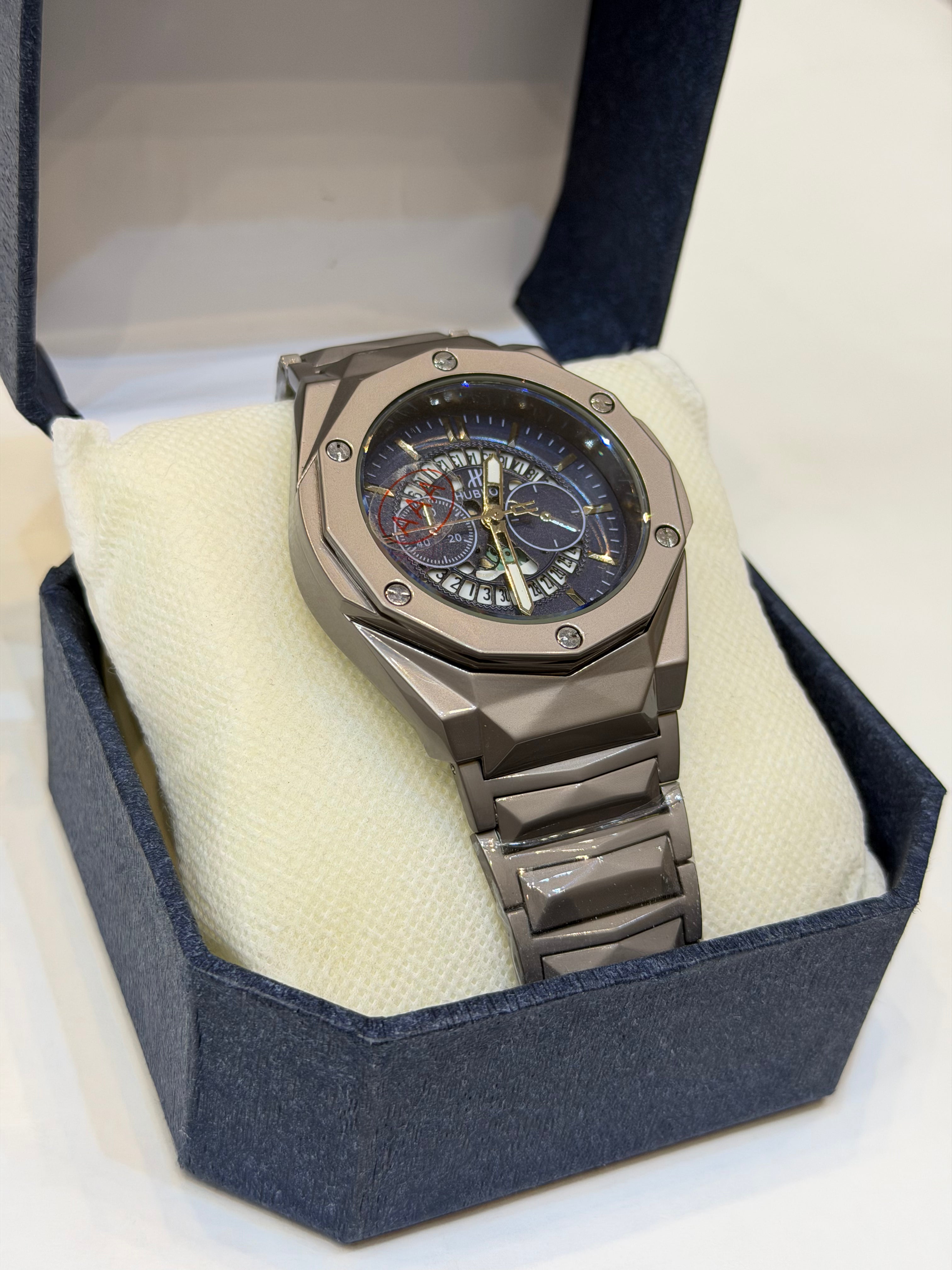 Hublot Cut (Swiss like)