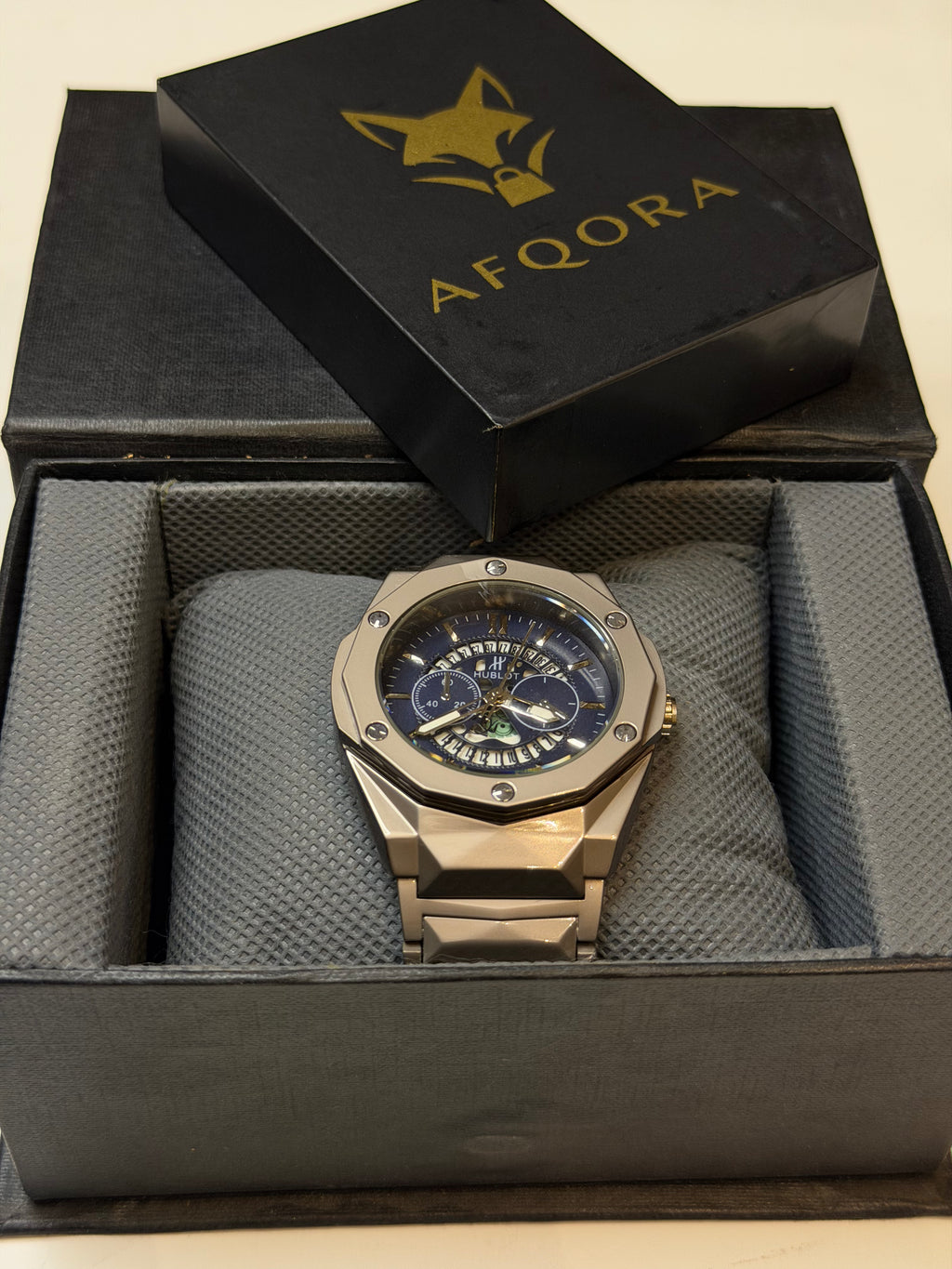 Hublot Cut