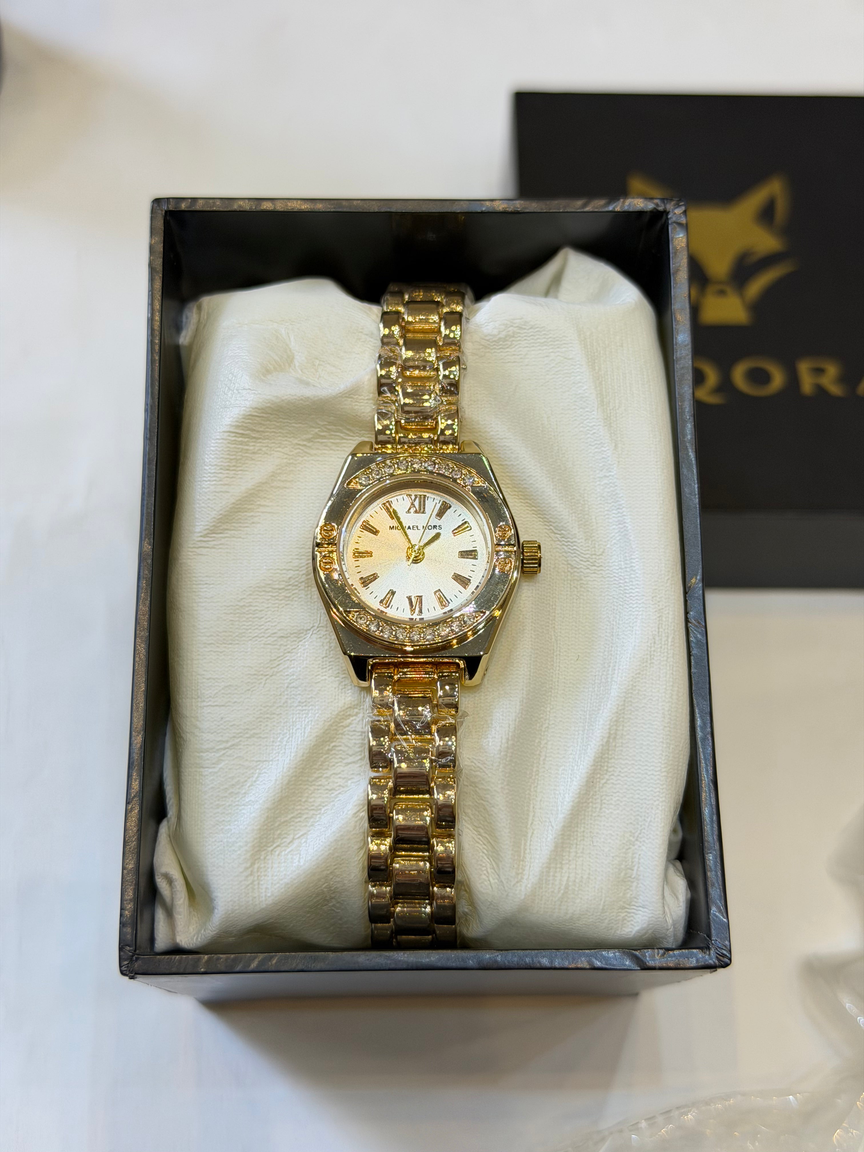 Petite Crystal Bezel full Golden