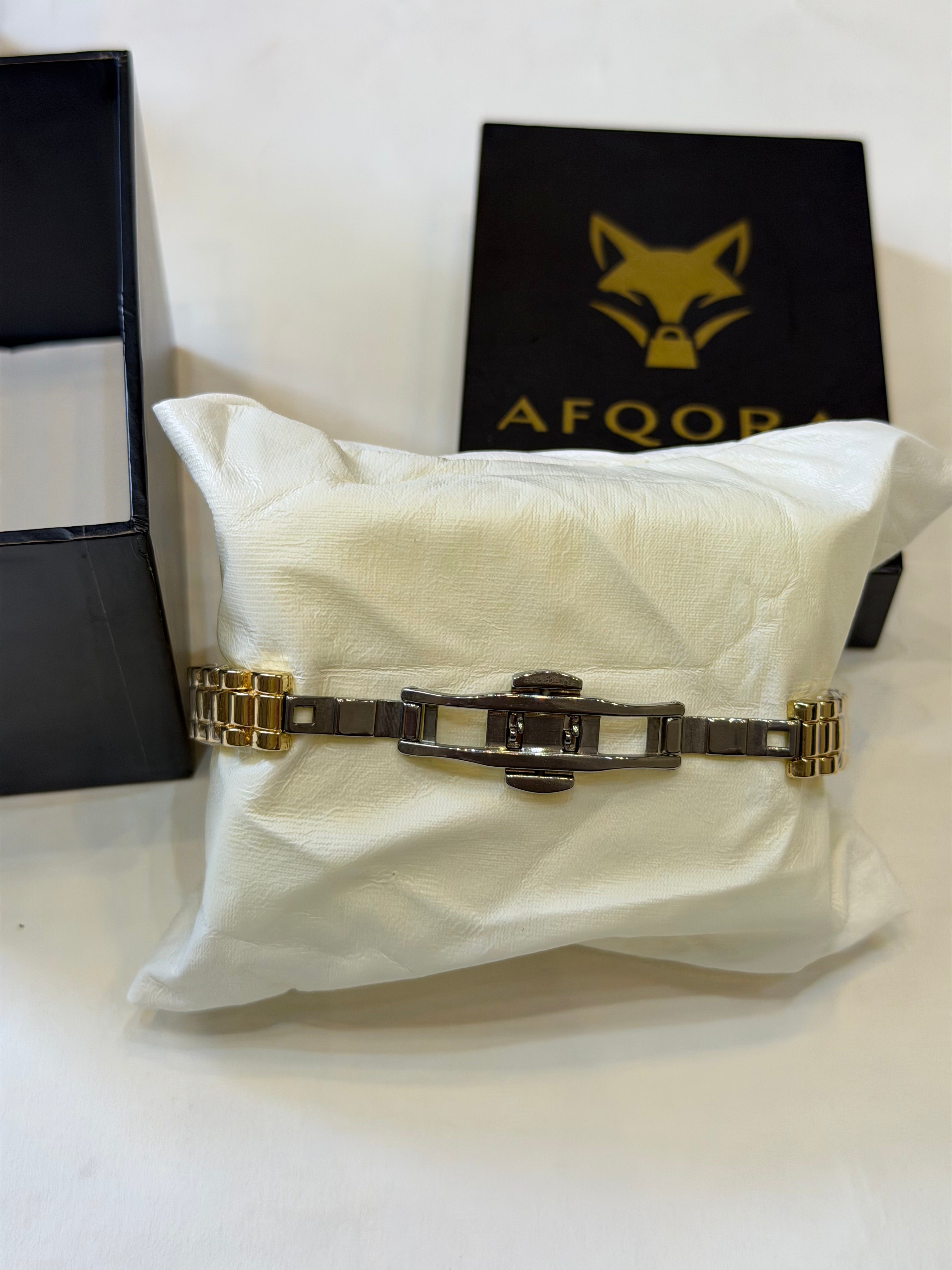 Petite Crystal Bezel full Golden